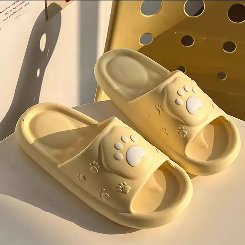 Mi teszi az aranyos lábnyomos papucsokat a következő nagy divattá a hangulatos lábbelik terén?